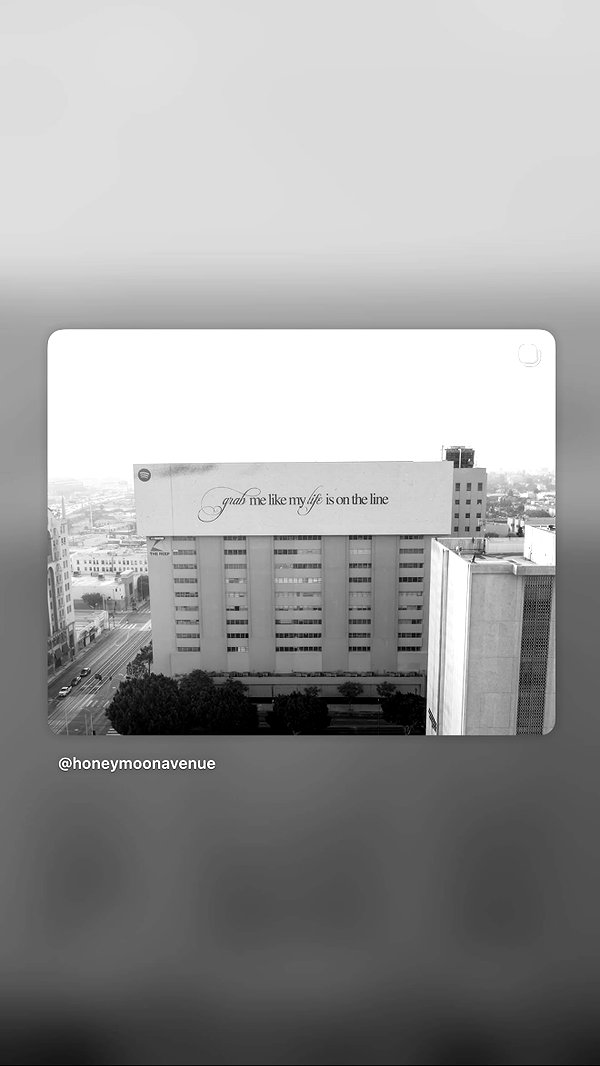 arianagrande instagram image archive image