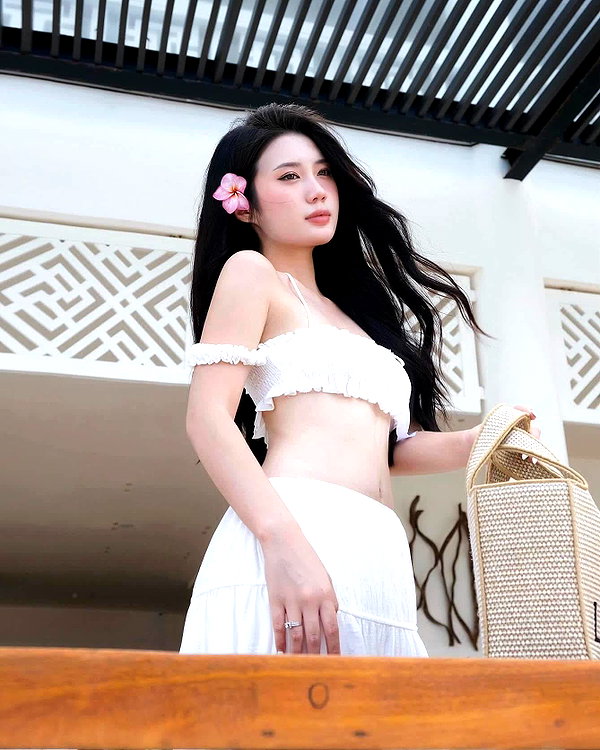 lyhythuedoxinh instagram image archive image