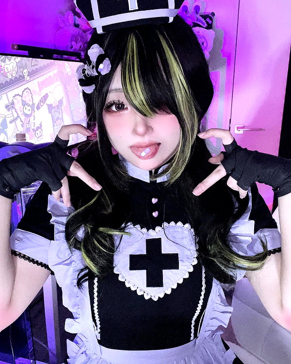 purinn_cos instagram image archive image