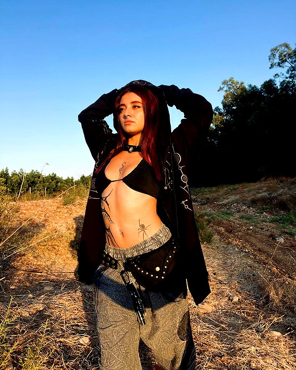 shaharo__._ instagram image archive image