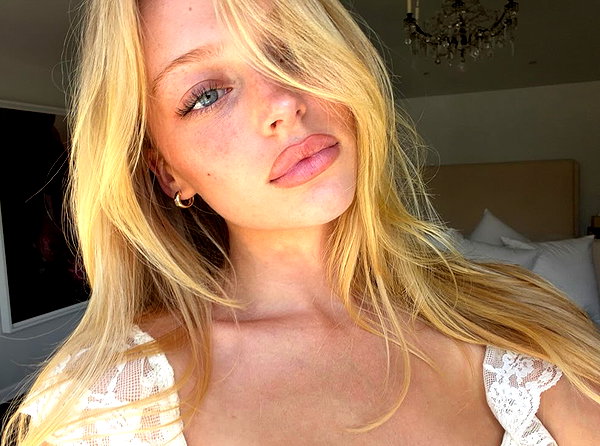 skylasanders archive image