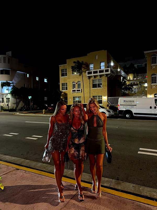 allieauton instagram image archive image