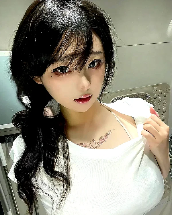 yingyinng_ instagram image archive image