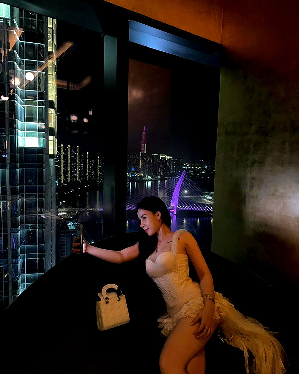 lyhythuedoxinh instagram image archive image