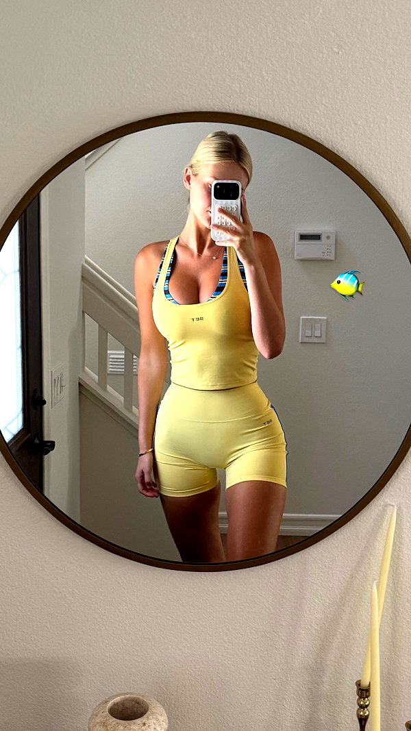allie_dunn instagram image archive image