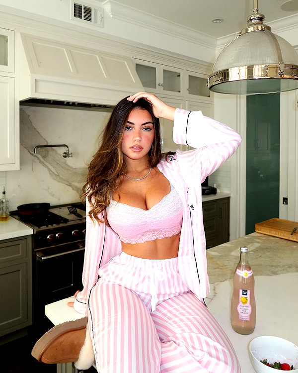 gabimfmoura instagram image archive image