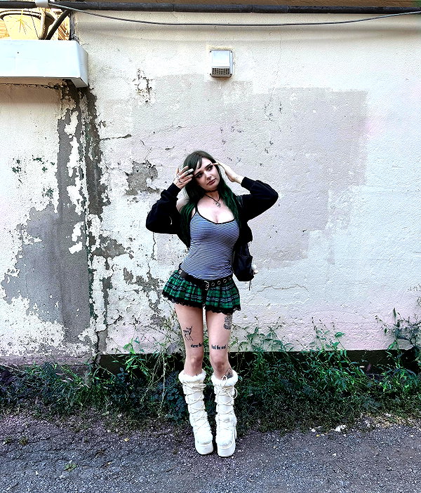 kaitfuckinglyn instagram image archive image