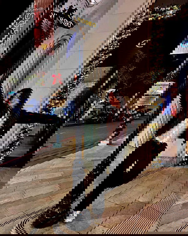 giuliahere giuliahere archive image