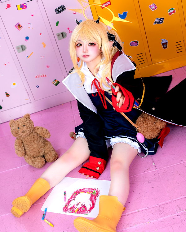 _mewcos instagram image archive image