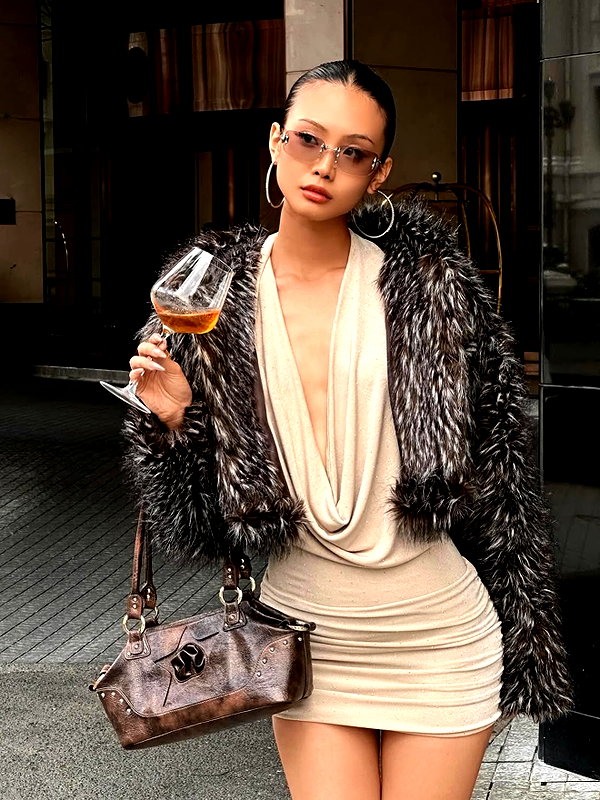lyhythuedoxinh instagram image archive image