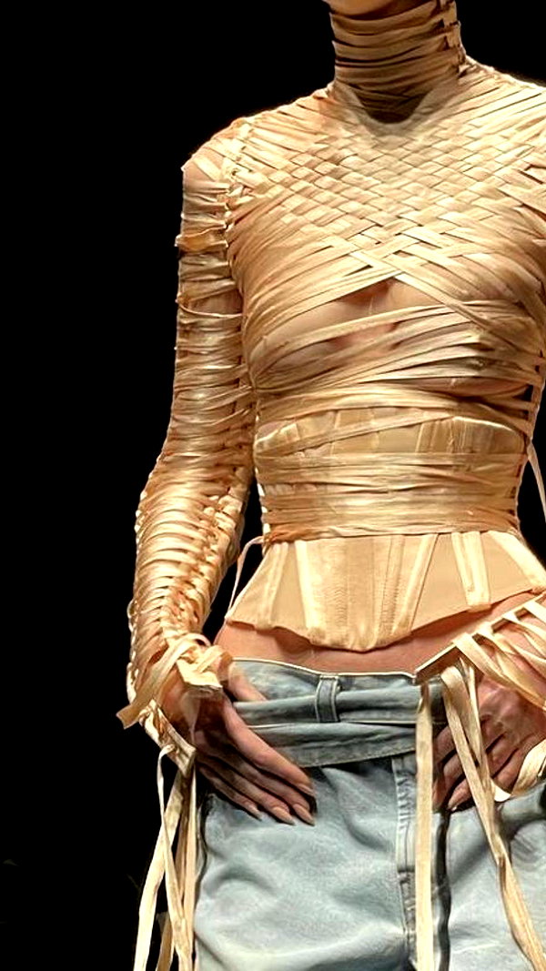 karolinaawasik archive image