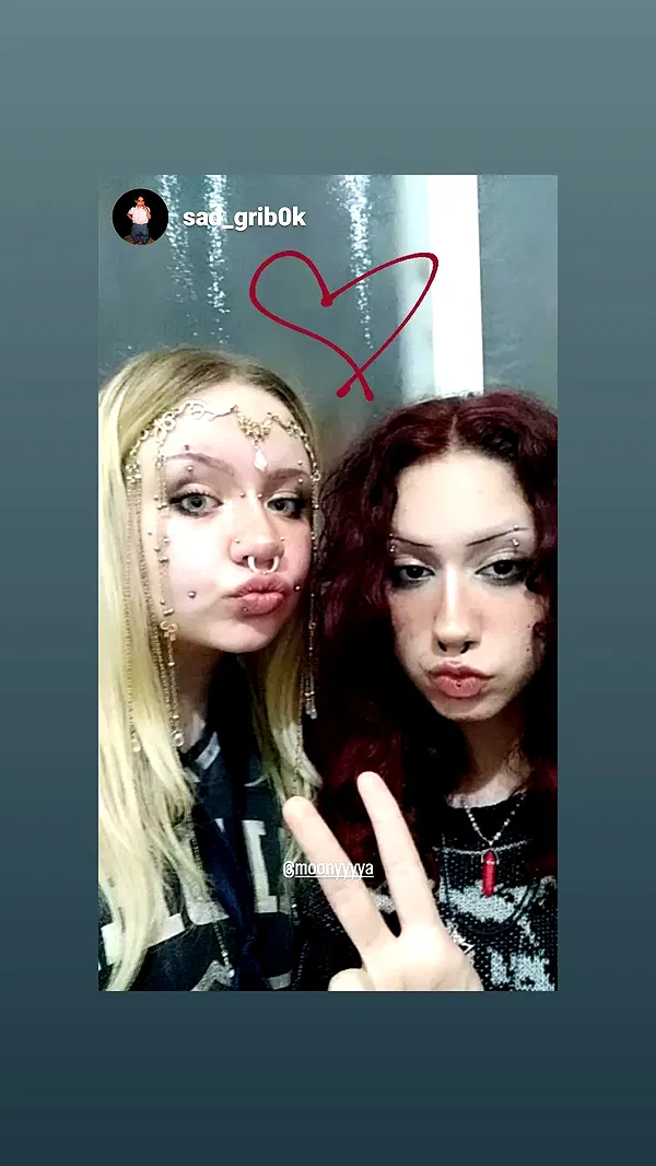 moonyyyya moonyyyya archive image