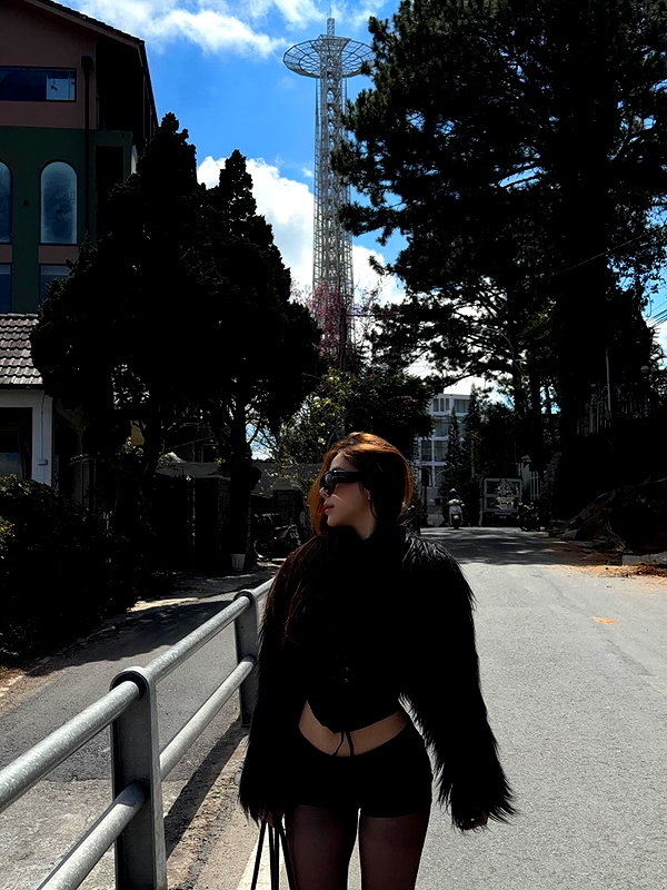 lyhythuedoxinh instagram image archive image