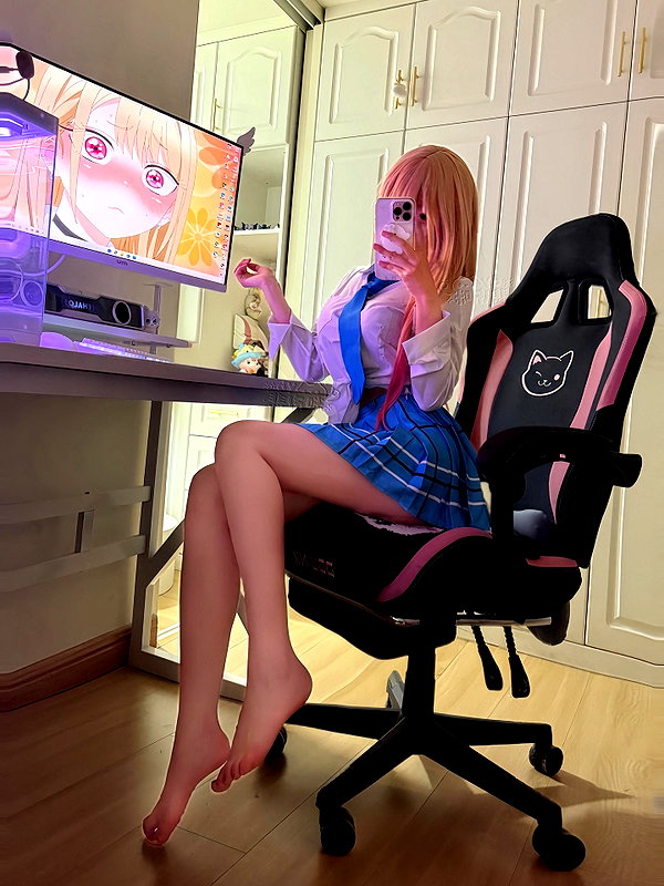 gallery_cosplayer instagram image archive image
