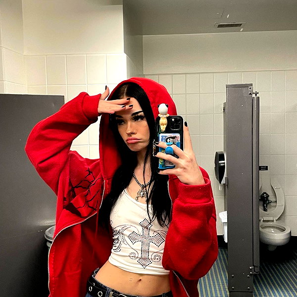 gabs.z.x instagram image archive image