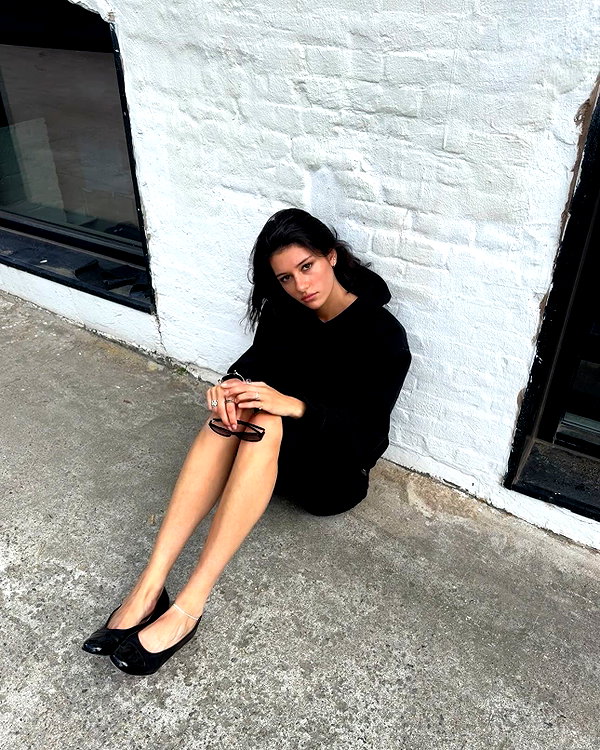 reneeebeller instagram image archive image