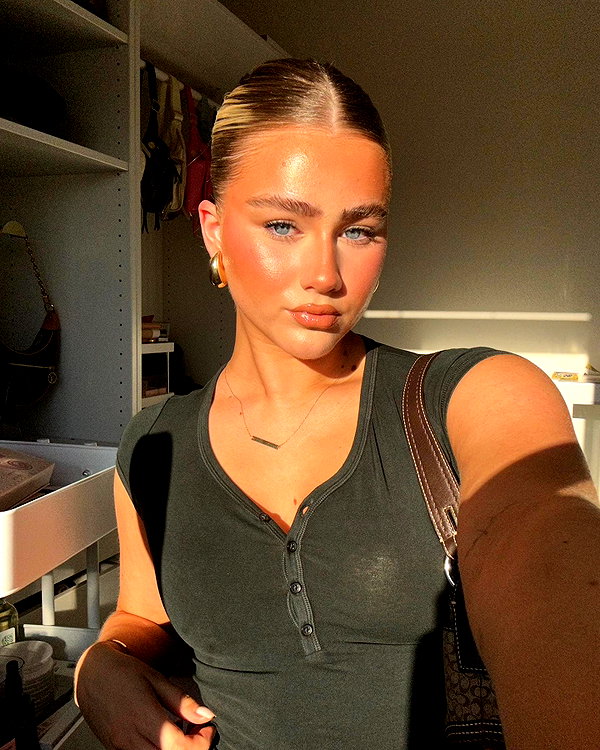 sophadophaa_ instagram image archive image
