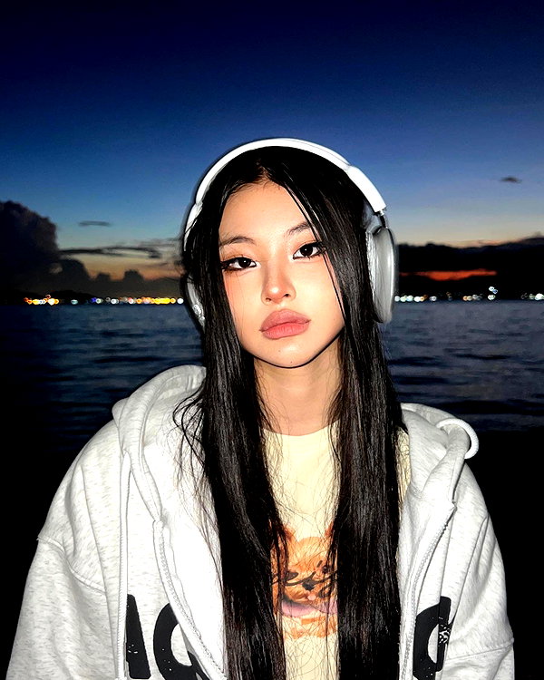 ll.lu1s instagram image archive image