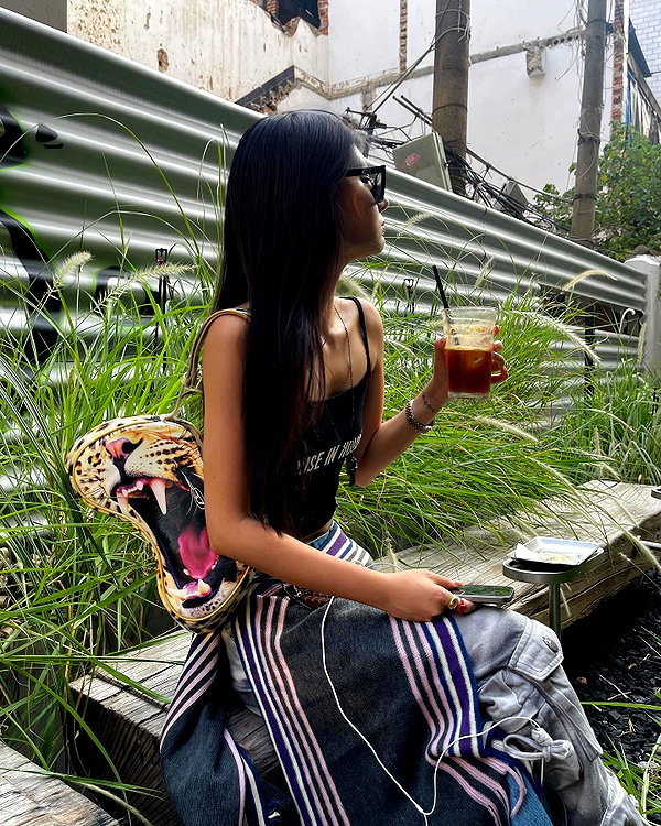 ll.lu1s instagram image archive image
