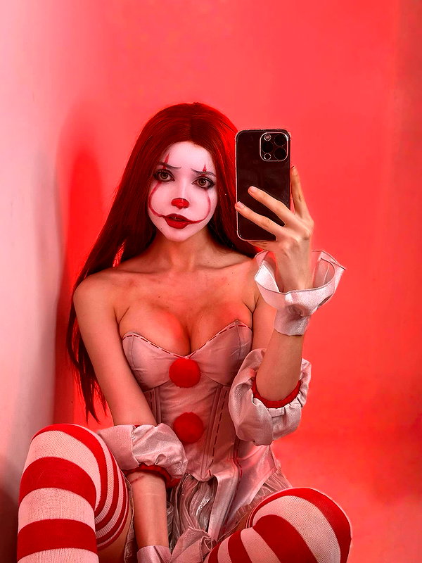 elowen.fawn instagram image archive image