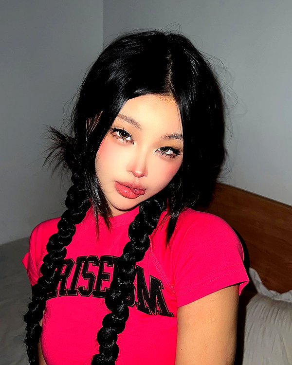 ll.lu1s instagram image archive image