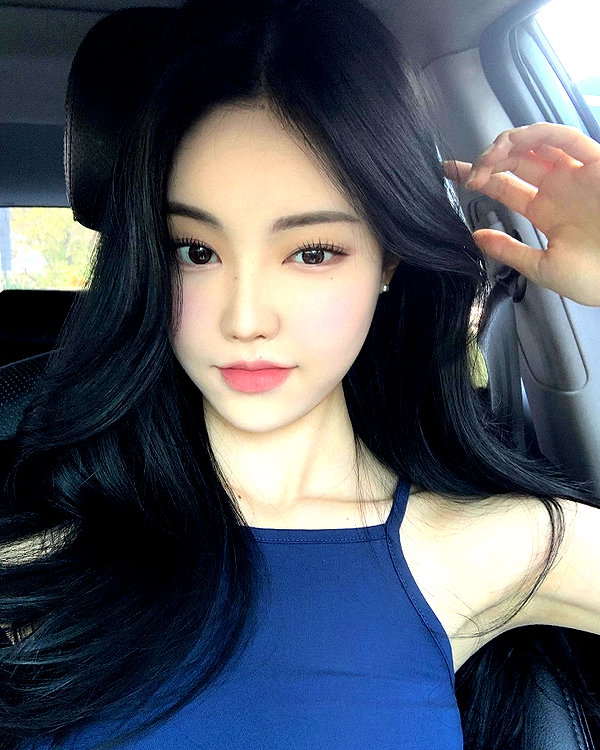 daxbin instagram image archive image