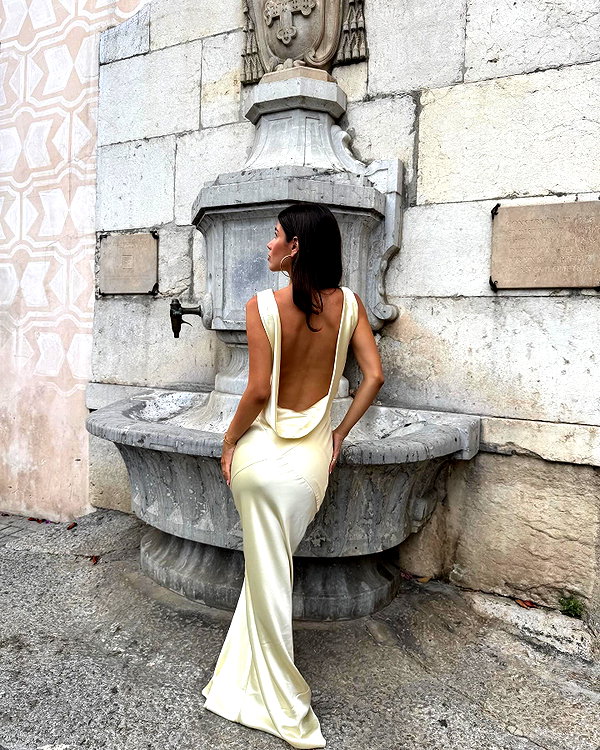 ainaratorneg instagram image archive image