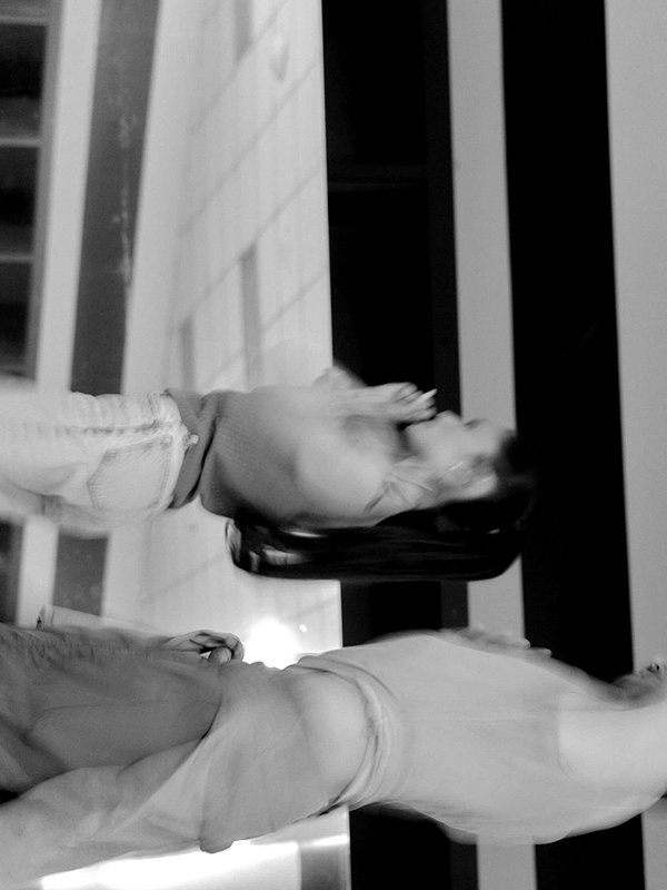 arianagrande instagram image archive image