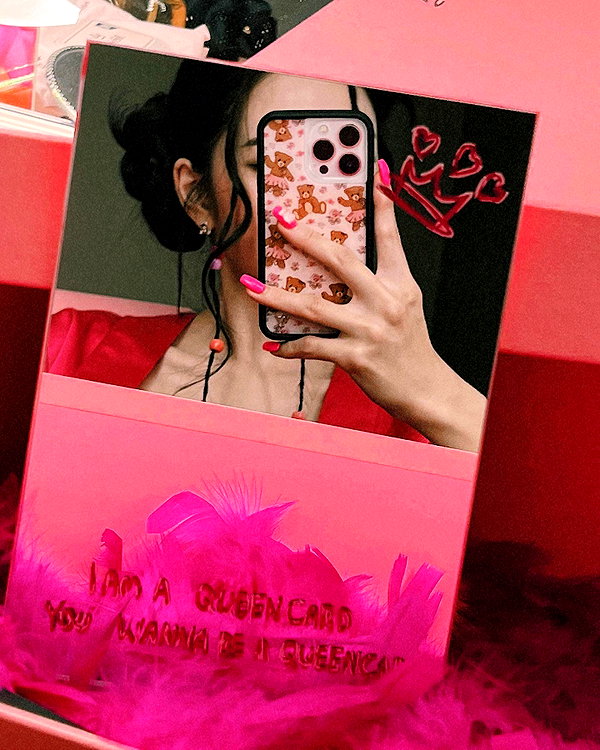 dear.zia instagram image archive image