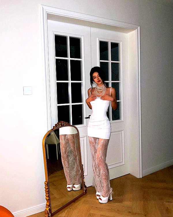ll.lu1s instagram image archive image