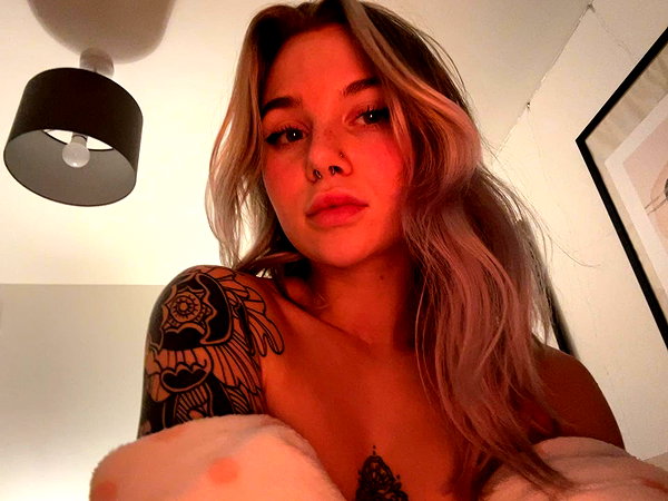 charley.chambers instagram image archive image