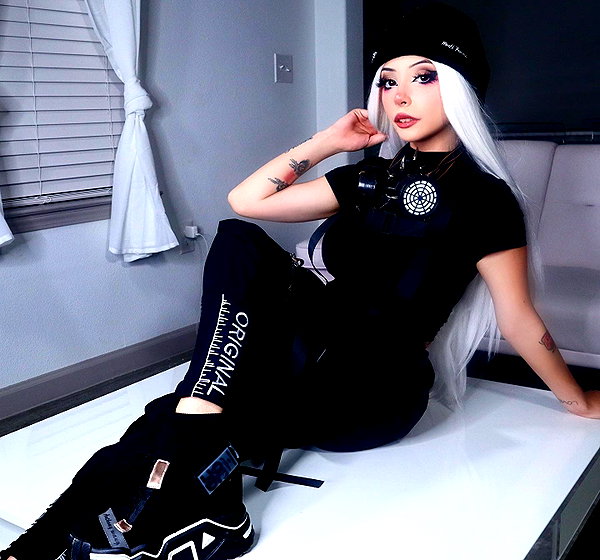 ellaexplicit_ instagram image archive image