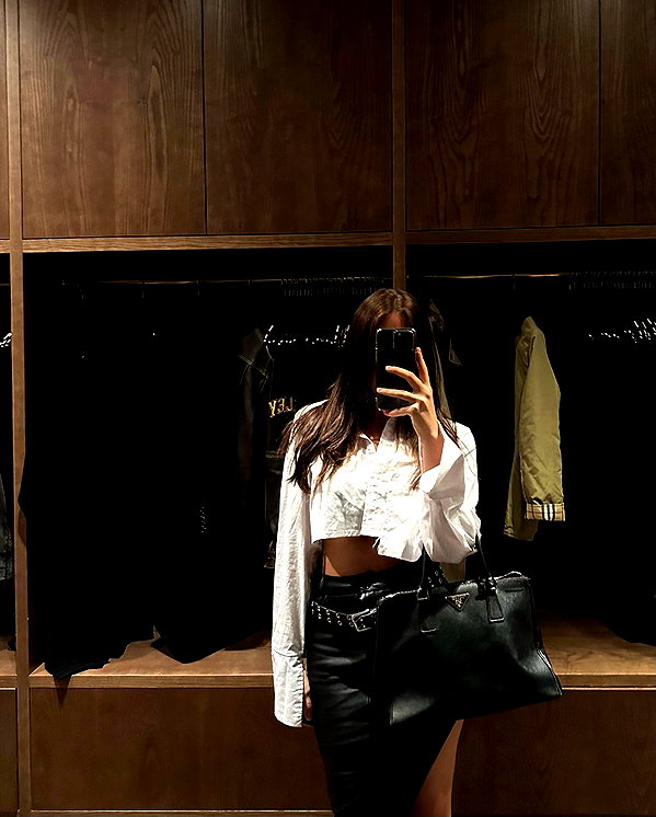 veroni22ka instagram image archive image