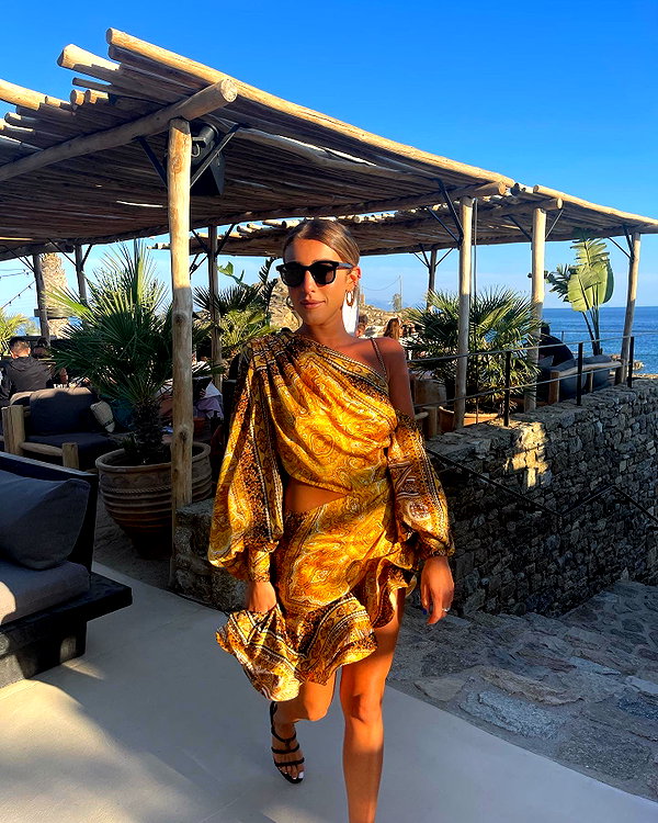 annezivi instagram image archive image