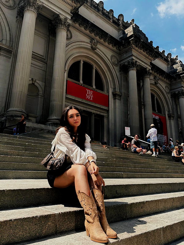 annabottoo instagram image archive image