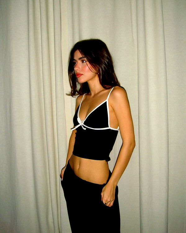 ainaratorneg instagram image archive image
