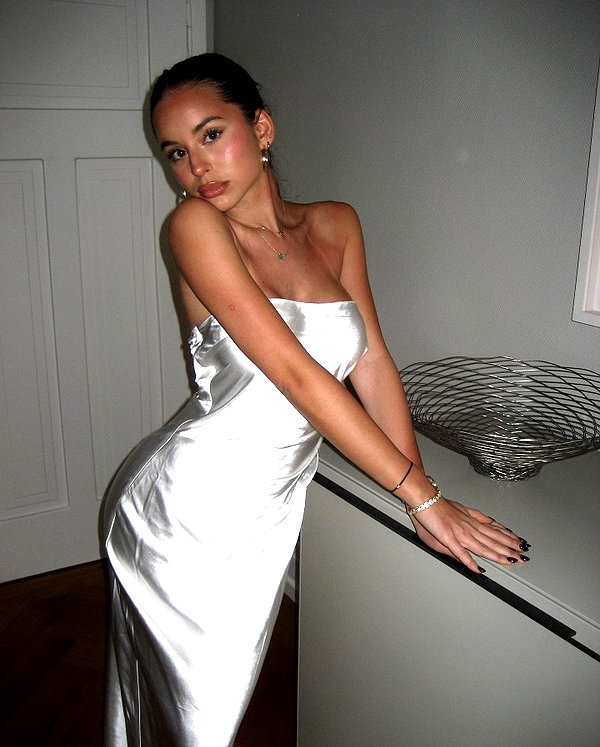 zoeliss instagram image archive image