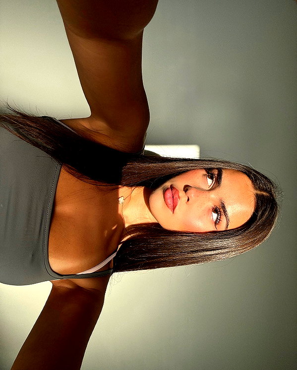 leahhalton instagram image archive image