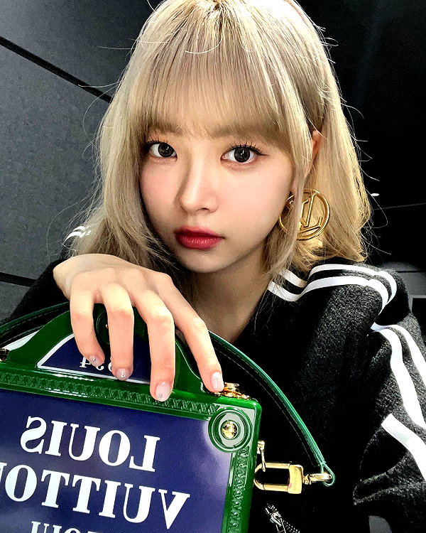 hhh.e_c.v instagram image archive image