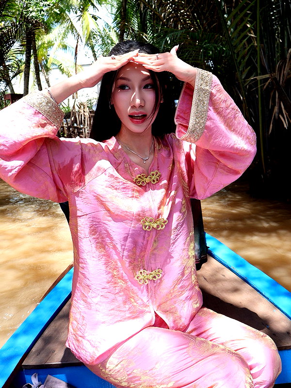 ngochanssi_ instagram image archive image