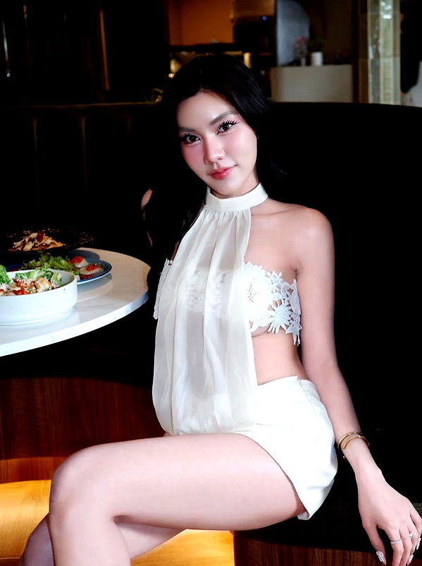 lyhythuedoxinh instagram image archive image