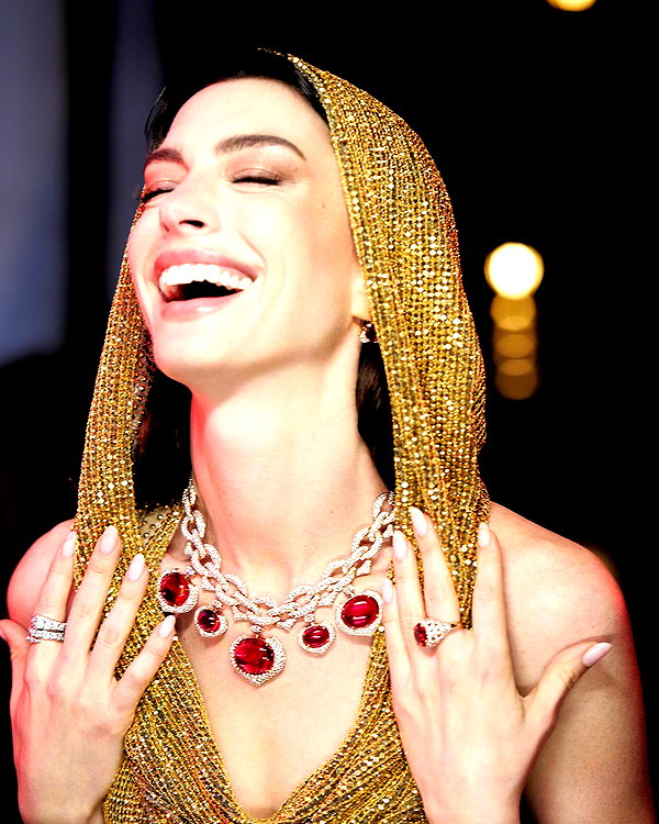 annehathaway instagram image archive image