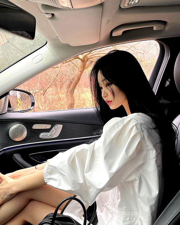 daxbin instagram image archive image