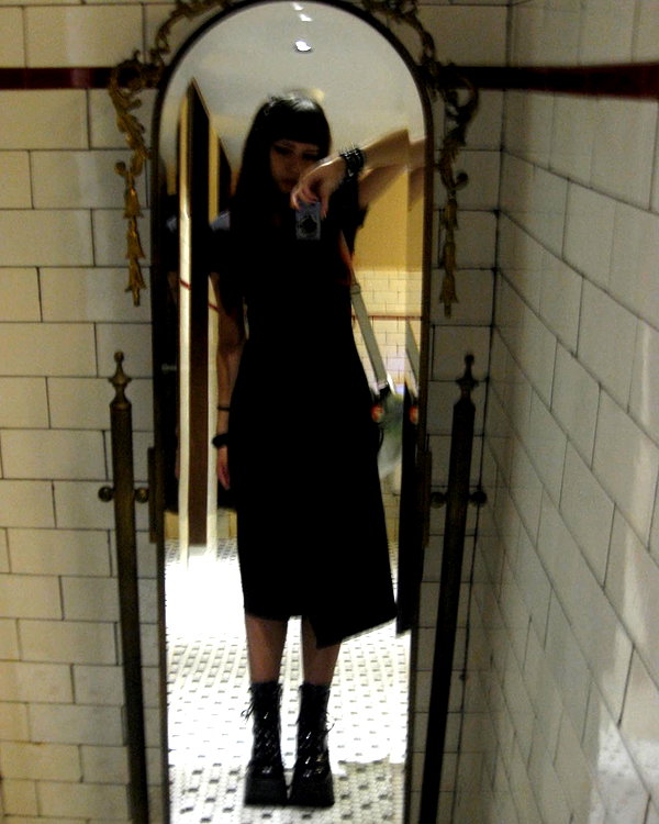 lolontlia instagram image archive image