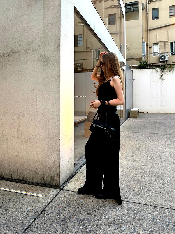 llinolinaa instagram image archive image
