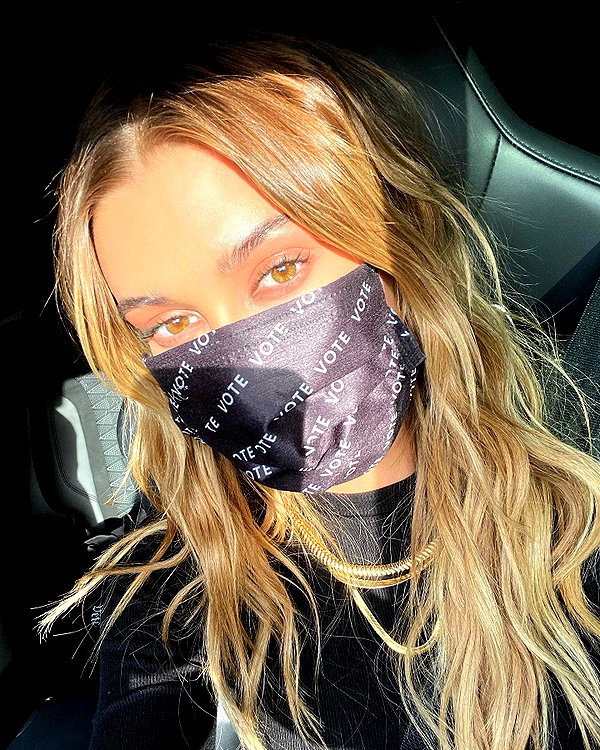 haileybieber instagram image archive image