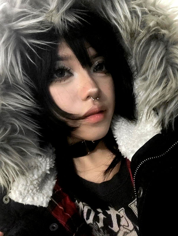 Archived image from @danvyee on Instagram