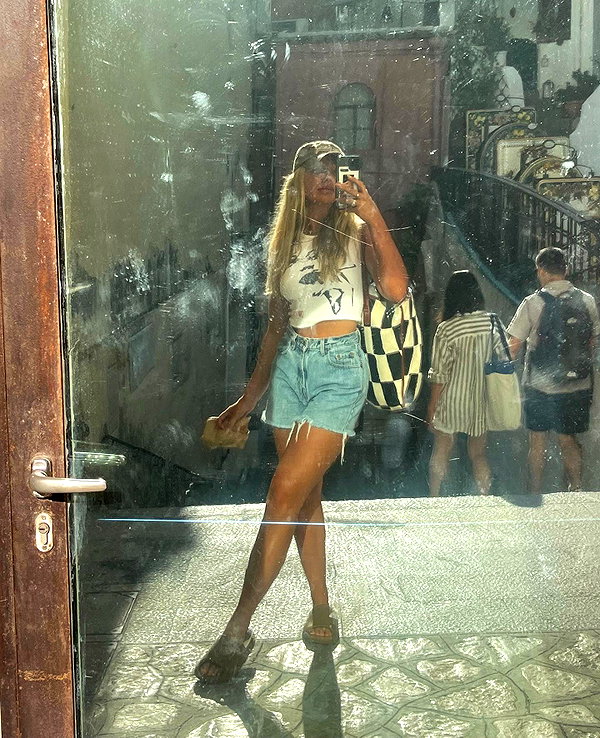 Archived image from @edenharper on Instagram