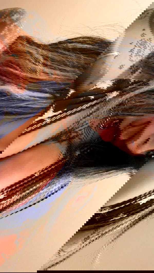 zommmbri zommmbri archive image