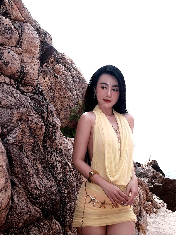 lyhythuedoxinh instagram image archive image